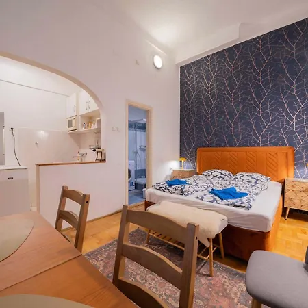 Appartamento Vasvari Chic Hideaway Near The Opera House *